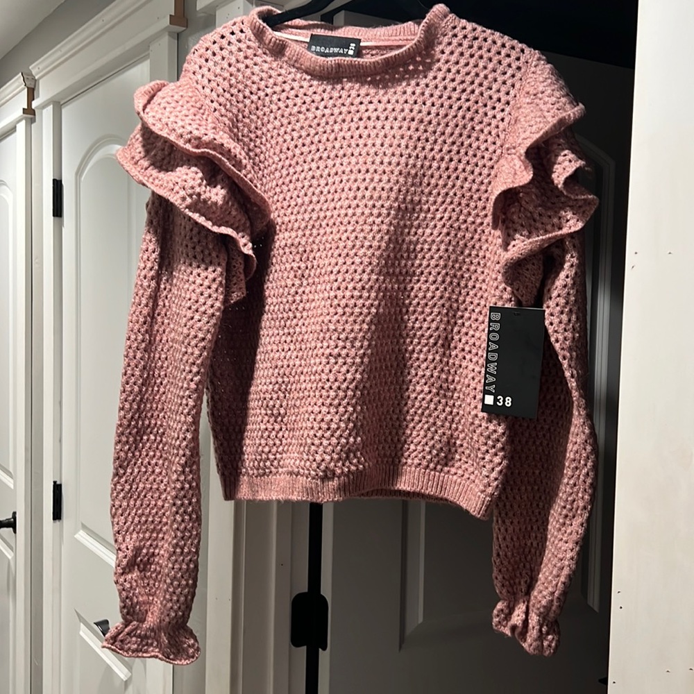 Mauve Cute Flutter sleeve sweater by Broadway 38